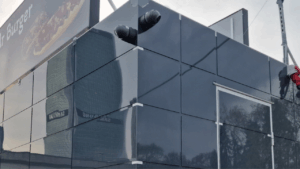 Kamera zamontowana na budynku Preventa Zabezpieczenia realizacja